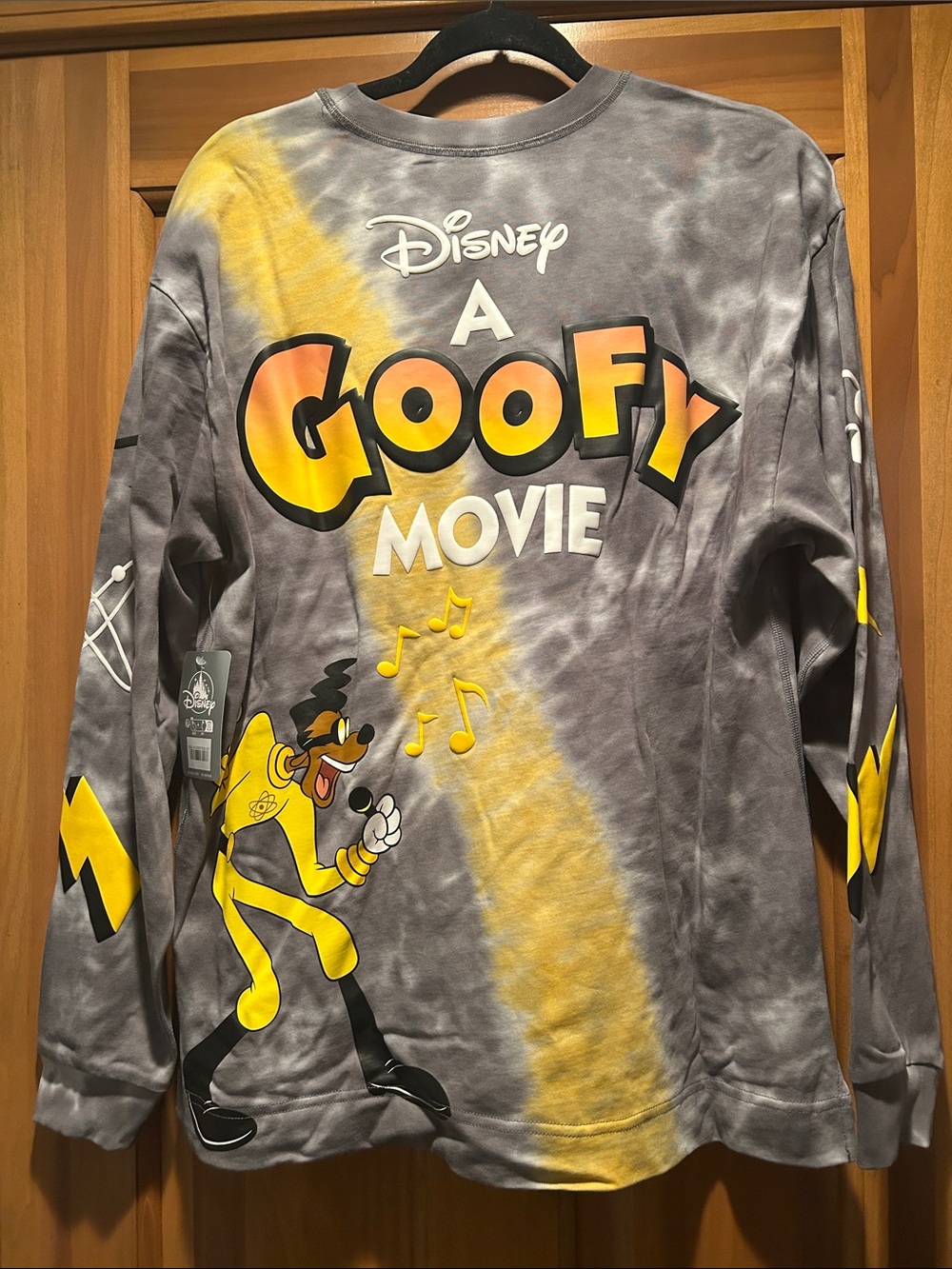 Disney Parks Goofy Movie Gray Tie-Dye Long Sleeve with Goofy & Max - Picture 4 of 4